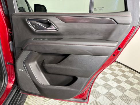 Used 2022 Chevrolet Tahoe RST w/ Luxury Package AWD/4WD image 17