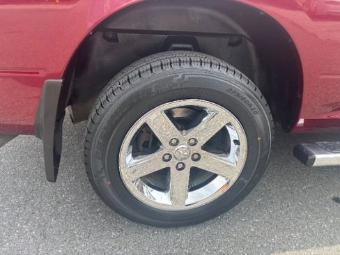 Used 2017 RAM 1500 Express w/ Express Value Package image 39