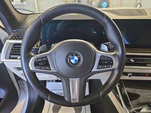 Used 2024 BMW X7 xDrive40i w/ Executive Package AWD/4WD image 23