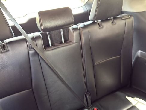 Used 2022 Toyota Highlander XLE image 36