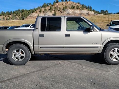 Used 2003 Chevrolet S10 Pickup LS image 4