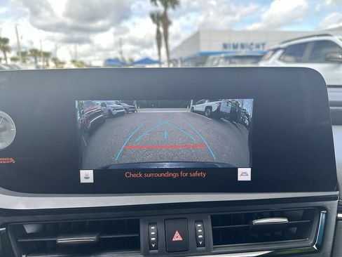 Used 2023 Lexus ES 300h w/ Accessory Package (Z2) FWD image 26