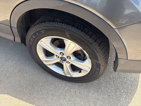 Used 2016 Ford Escape SE AWD/4WD image 7