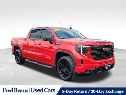 Used 2025 GMC Sierra 1500 Elevation
