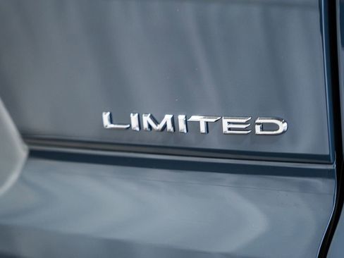 New 2026 Toyota Crown Signia image 8