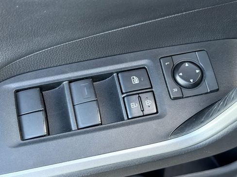 Used 2020 Toyota RAV4 TRD Off-Road image 13