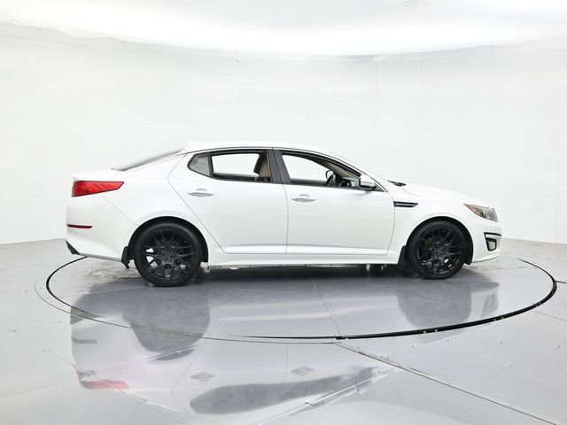 Used 2014 Kia Optima LX w/ LX Convenience Plus Package FWD image 2