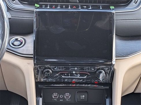 New 2025 Jeep Grand Cherokee Limited image 14