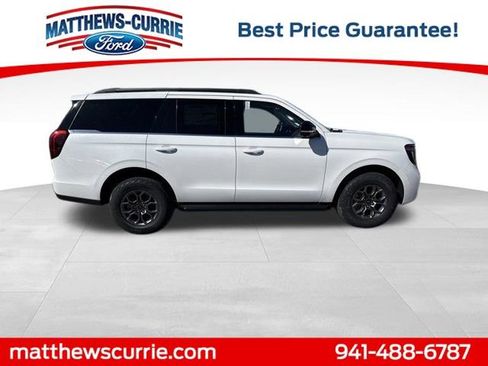 New 2026 Ford Expedition Active image 3