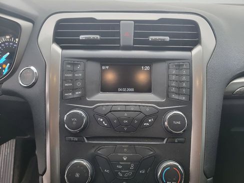 Used 2017 Ford Fusion S image 18