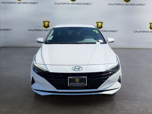 Used 2022 Hyundai Elantra SEL w/ Convenience Package FWD image 8