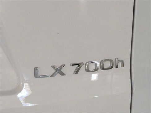 New 2026 Lexus LX 700h F Sport image 15