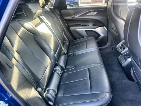 Used 2024 Cadillac Lyriq Sport image 28