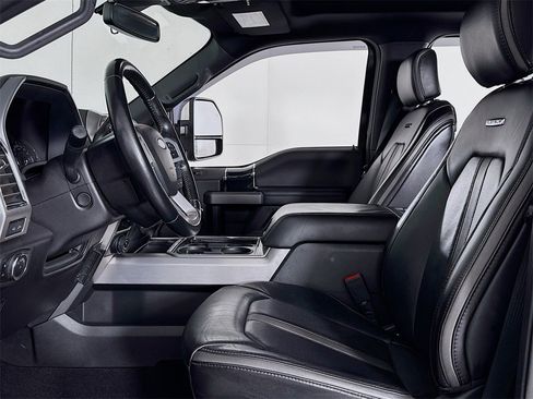 Used 2020 Ford F350 Platinum image 14