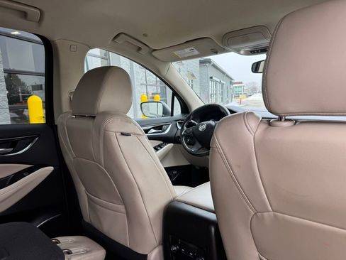 Used 2018 Buick Enclave Essence image 45