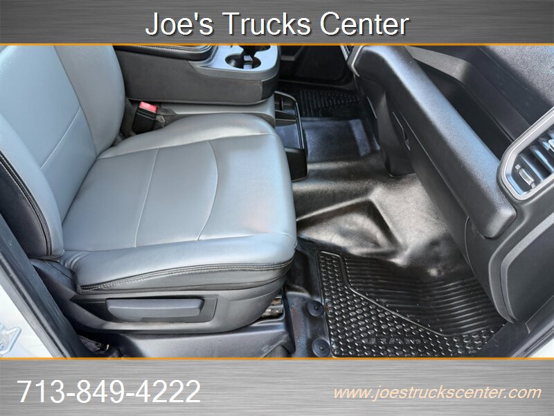 Used 2019 RAM 3500 Tradesman w/ Chrome Appearance Group RWD image 25