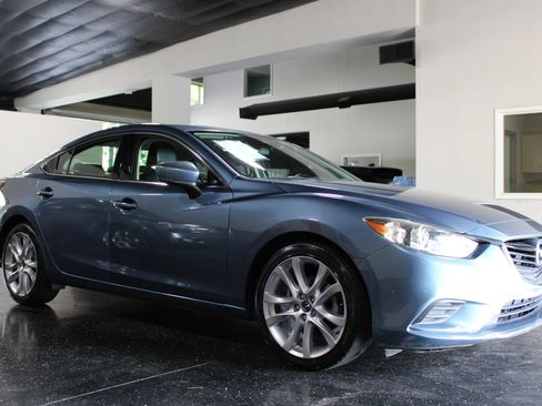 Used 2017 MAZDA MAZDA6 Touring FWD image 1