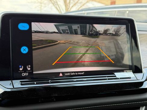 New 2026 Volkswagen Atlas SE image 17