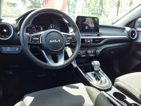 Certified 2023 Kia Forte LXS w/ LXS Technology Package FWD image 14
