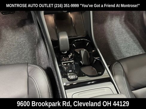 New 2026 Volvo XC40 B5 Core w/ Protection Package Premier image 20