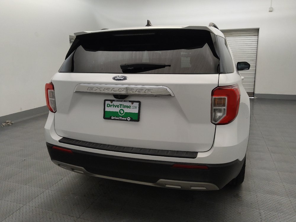 Used 2021 Ford Explorer XLT w/ Equipment Group 202A RWD image 7