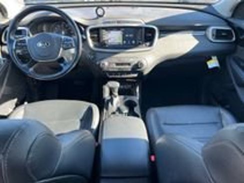 Used 2019 Kia Sorento EX w/ EX Touring Package image 13