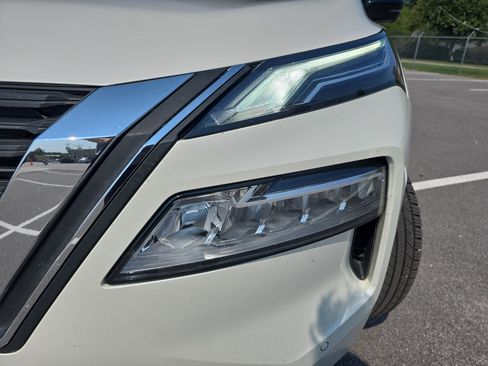 Used 2022 Nissan Rogue Platinum w/ Head-Up Display Package FWD image 33