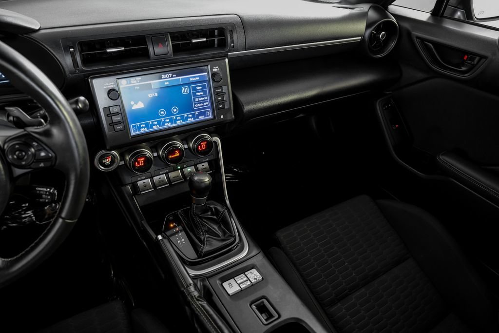 Used 2024 Toyota GR86 RWD image 18