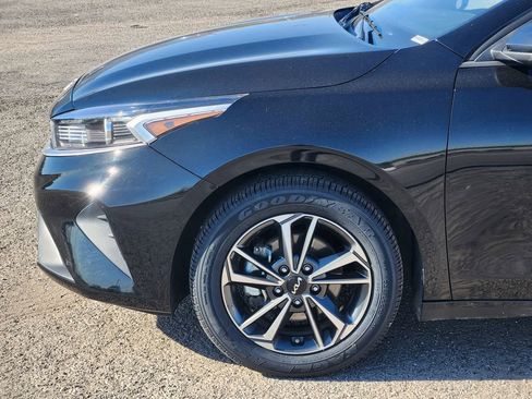 Used 2024 Kia Forte LXS image 8