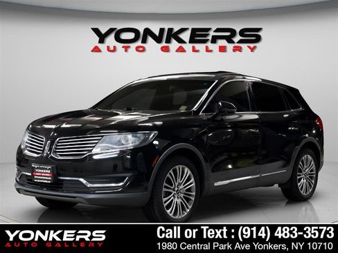 Used 2017 Lincoln MKX Reserve w/ Lincoln MKX Climate Package image 3