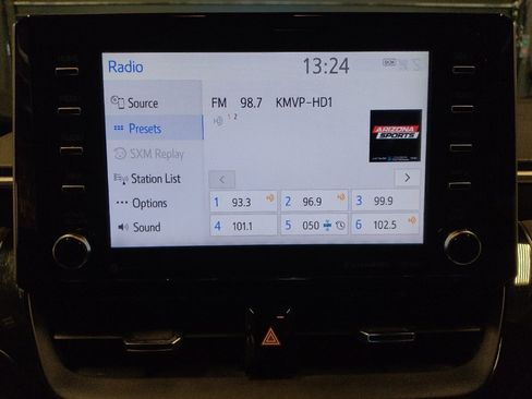 Used 2019 Toyota Corolla SE w/ SE Option Package image 25