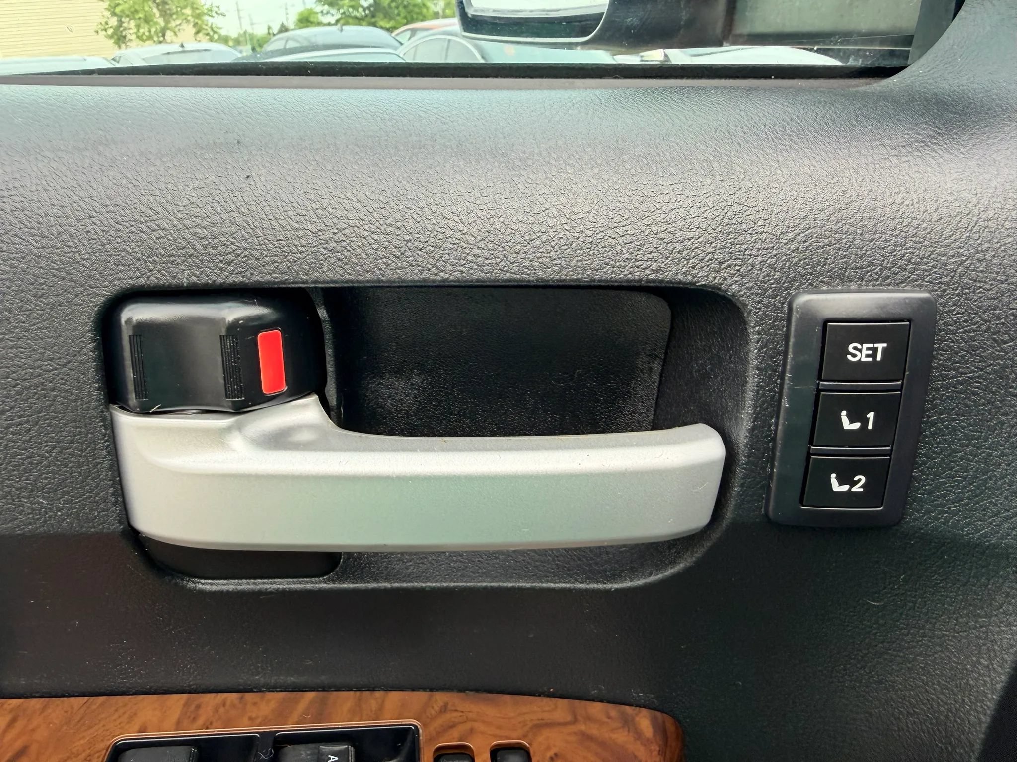 Used 2010 Toyota Tundra Limited RWD image 18