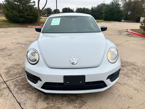 Used 2017 Volkswagen Beetle 1.8T Classic image 2
