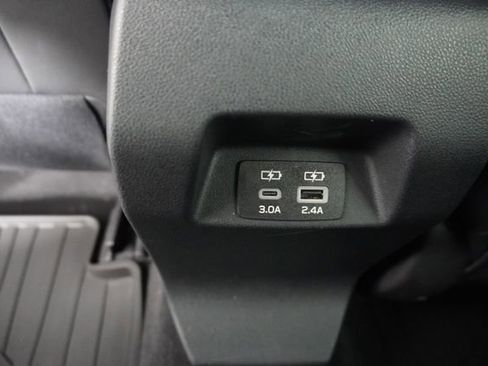 Certified 2025 Subaru Crosstrek 2.5i Sport w/ Crosstrek Mirror Package image 33