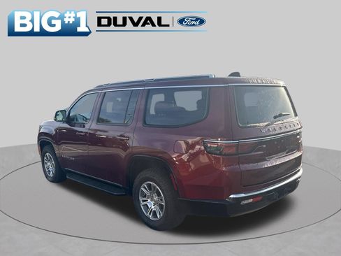 Used 2024 Jeep Wagoneer 4WD w/ HD Trailer Tow Package image 4