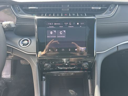 New 2026 Jeep Grand Cherokee Laredo X image 24