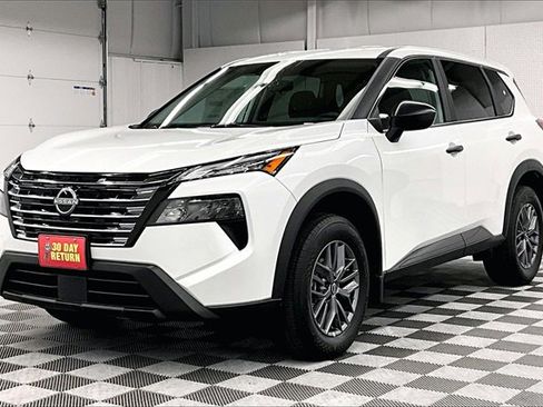 New 2025 Nissan Rogue S image 2