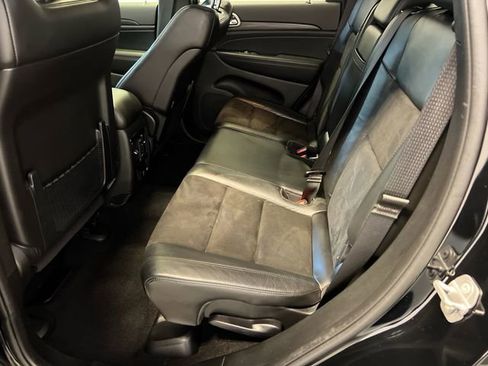 Used 2021 Jeep Grand Cherokee Laredo X RWD image 17