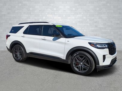 Used 2025 Ford Explorer ST-Line w/ Premium Package