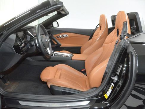 Used 2020 BMW Z4 sDrive30i w/ Convenience Package image 18