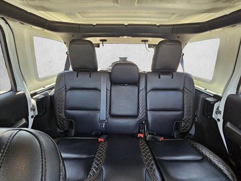 Used 2021 Jeep Wrangler Unlimited Sahara AWD/4WD image 14