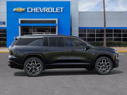 New 2026 Chevrolet Traverse High Country w/ LPO, Floor Liner Package image 5