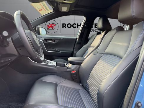Certified 2025 Toyota RAV4 XSE AWD/4WD image 10