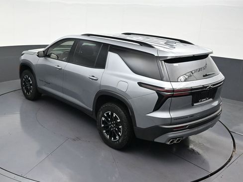 Used 2025 Chevrolet Traverse Z71 AWD/4WD image 18