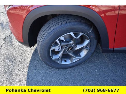 New 2026 Chevrolet Trax LT w/ Driver Confidence Package FWD image 29