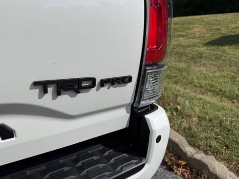 Used 2023 Toyota Tacoma TRD Pro AWD/4WD image 8