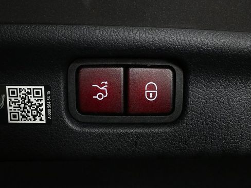 Used 2024 Mercedes-Benz C 300 C 300 image 29