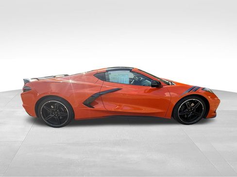 Used 2021 Chevrolet Corvette Stingray Preferred Cpe w/ Z51 Performance Package RWD image 7