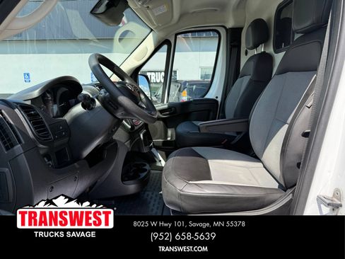 Used 2024 RAM ProMaster 2500 w/ Convenience Group FWD image 5