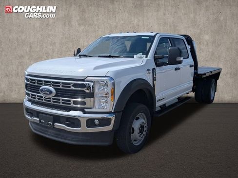 New 2026 Ford F550 4x4 Crew Cab image 3